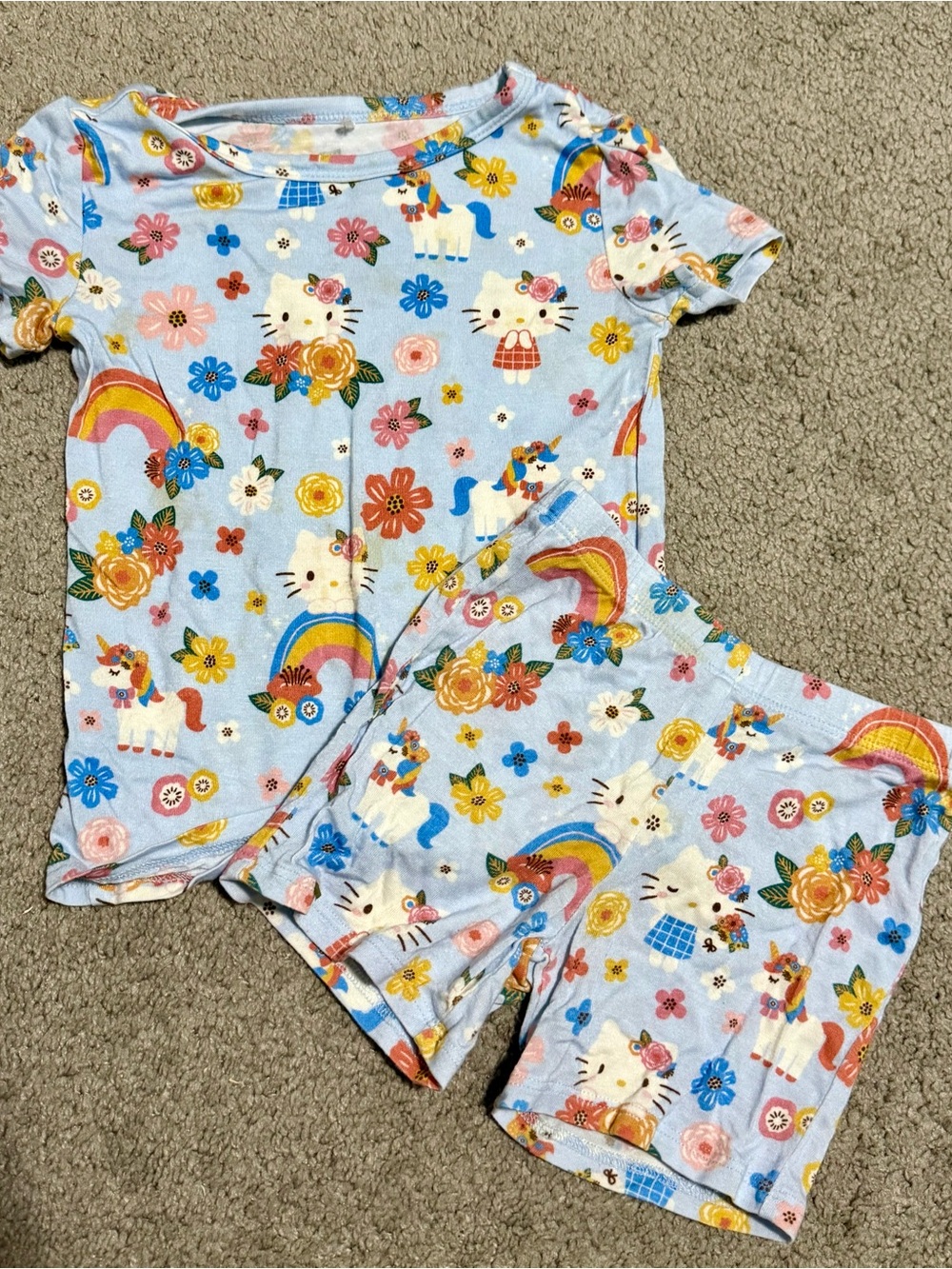 Posh Peanut Light Blue Hello Kitty Unicorn & Rainbow Floral Short Pajama Set 2T